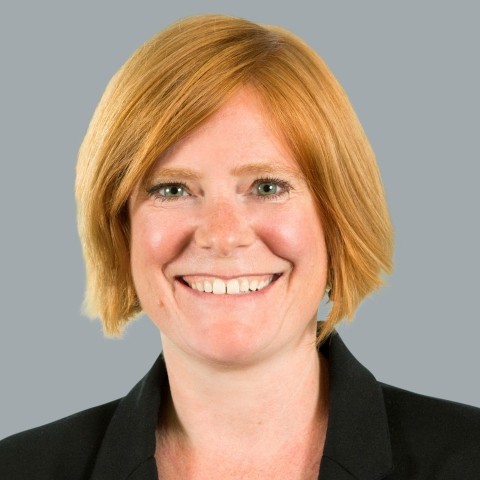 Justine Ekstrom headshot