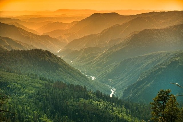 Sierra Nevada mountains from Yosemite, Northern California